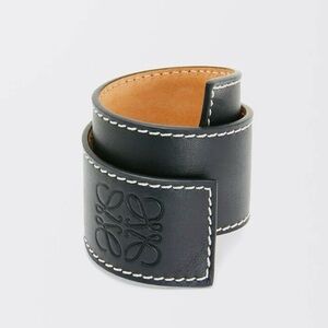 Loewe Slap bracelet in Calfskin